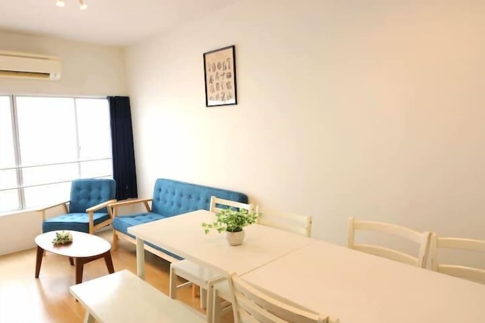 Basic Apartment photo 2