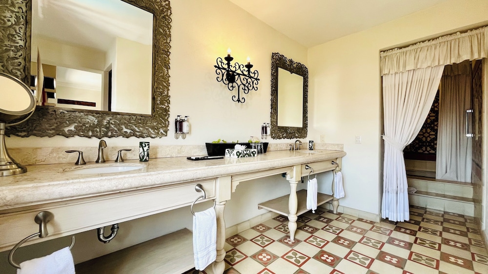 Master Suite - Photo 35