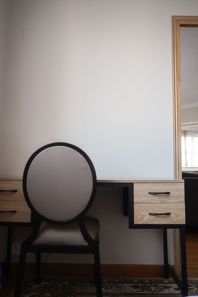 Deluxe Suite - Photo 11
