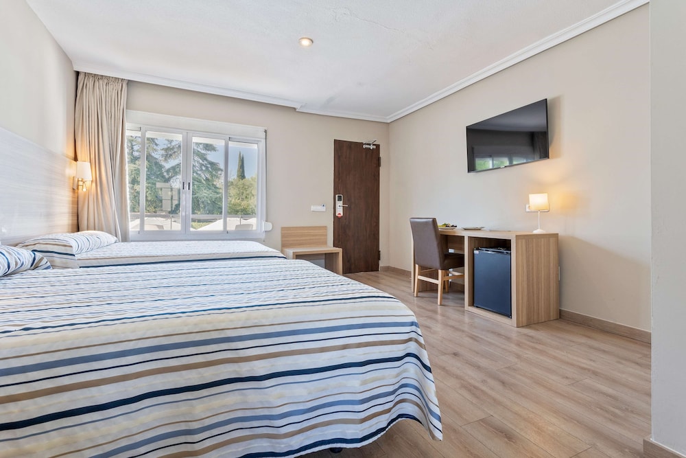 Superior Room, Balcony - Photo 1