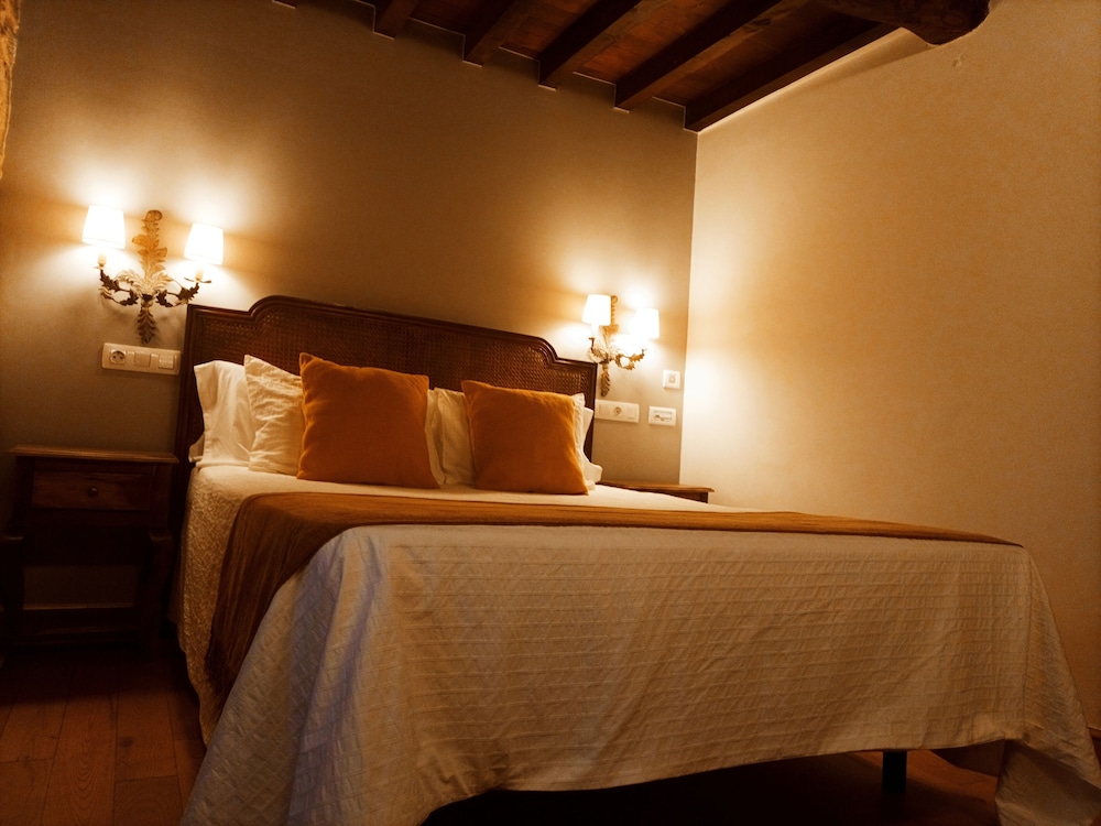 Basic Double Room, Valley View photo 2