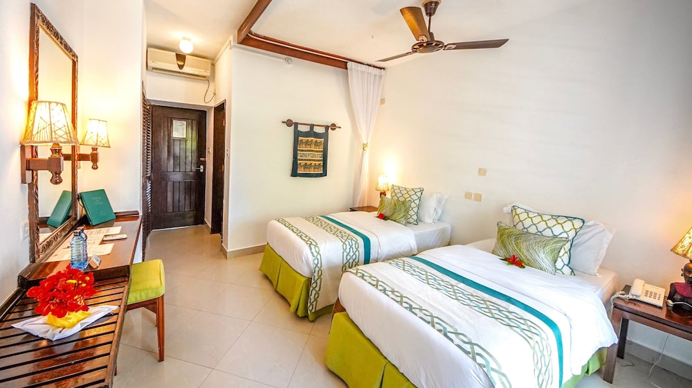 Double or Twin Room, Garden View - Photo 3