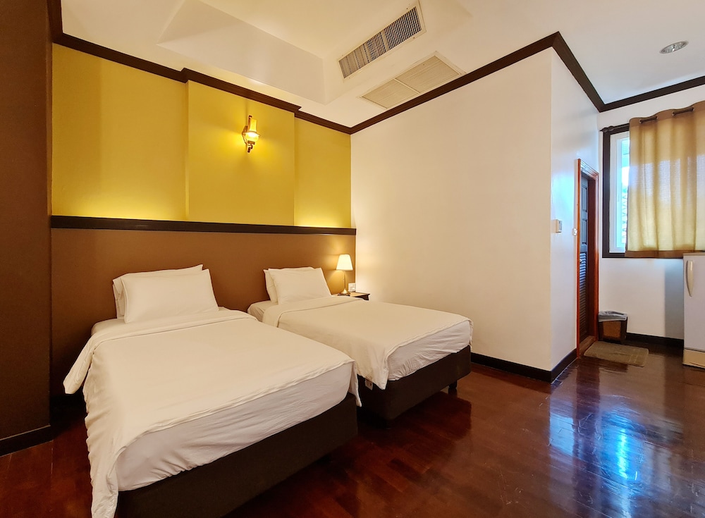 Twin Room A