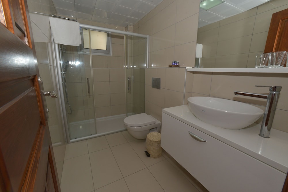 Romantic Suite, Sea View photo 3