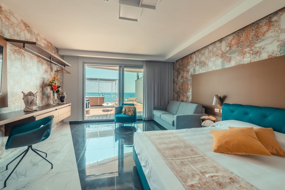Junior Suite (NAUTILUS) - Photo 18