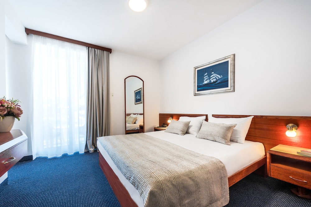 Double or Twin Room, Courtyard View