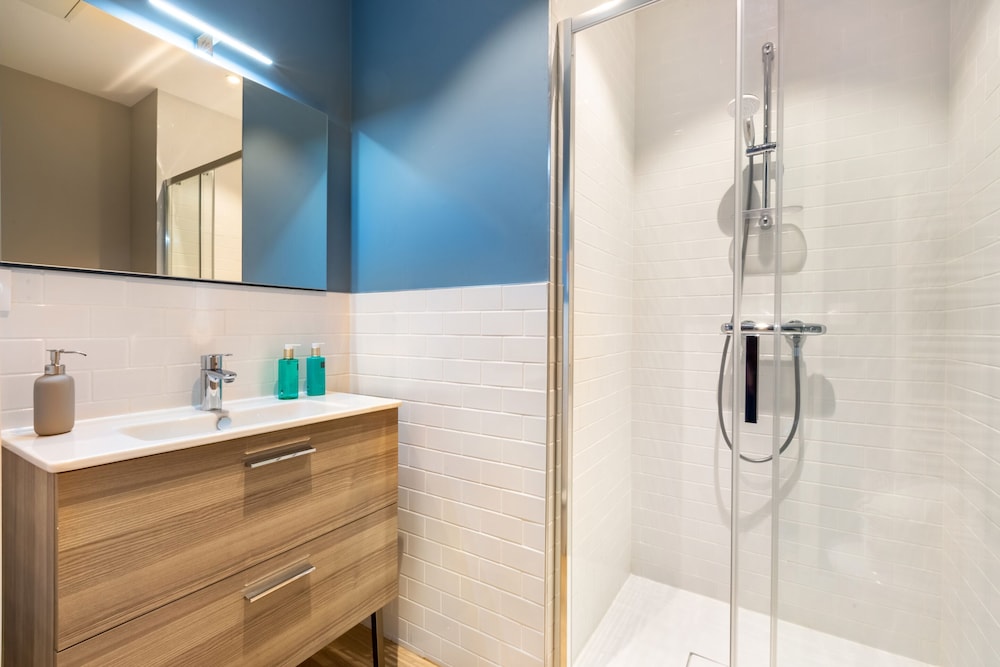 Standard Studio, Ensuite - Photo 4