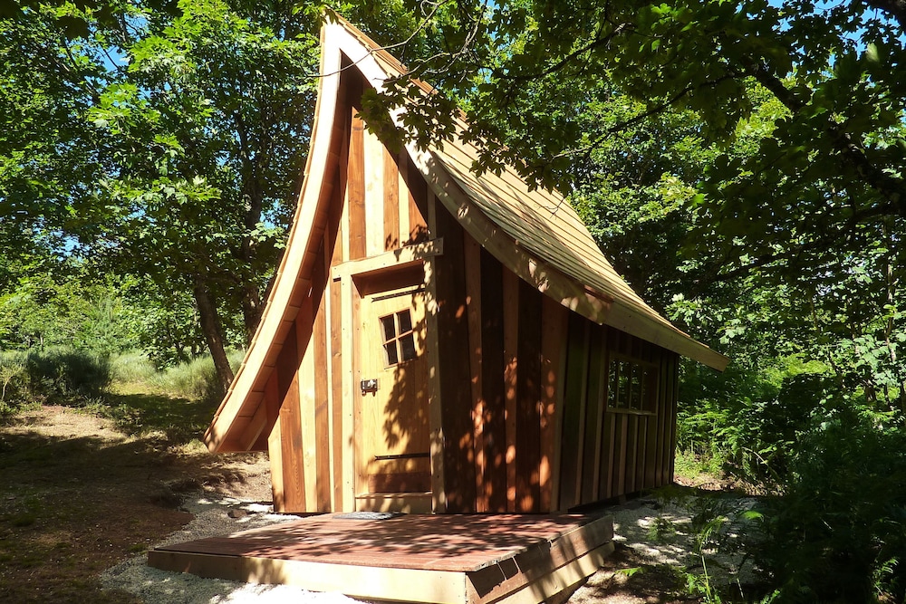 Romantic Cabin, 1 Double Bed, Mountain View, bed linens not included photo 2