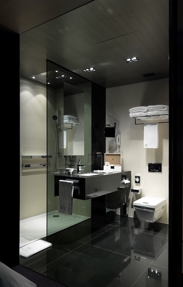 Standard Room, City View