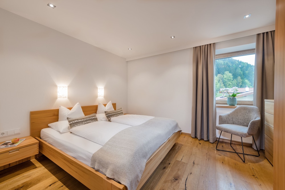 Premium Apartment, 2 Bedrooms, Balcony photo 2