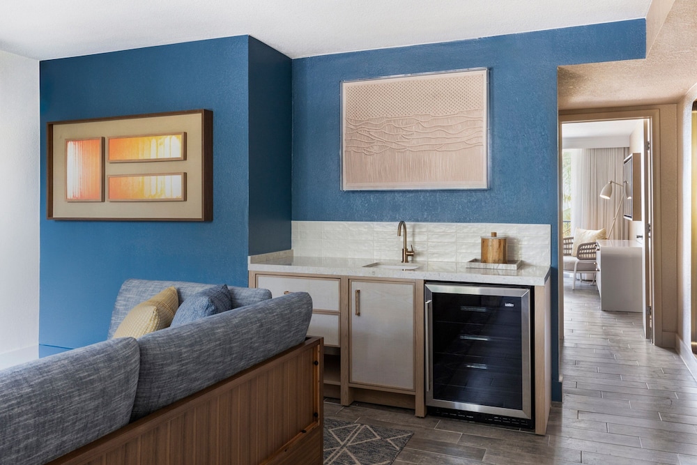 1 Bedroom Suite, 1 King, Cove Oceanview, Sofabed, Balcony - Adults Only At The Cove