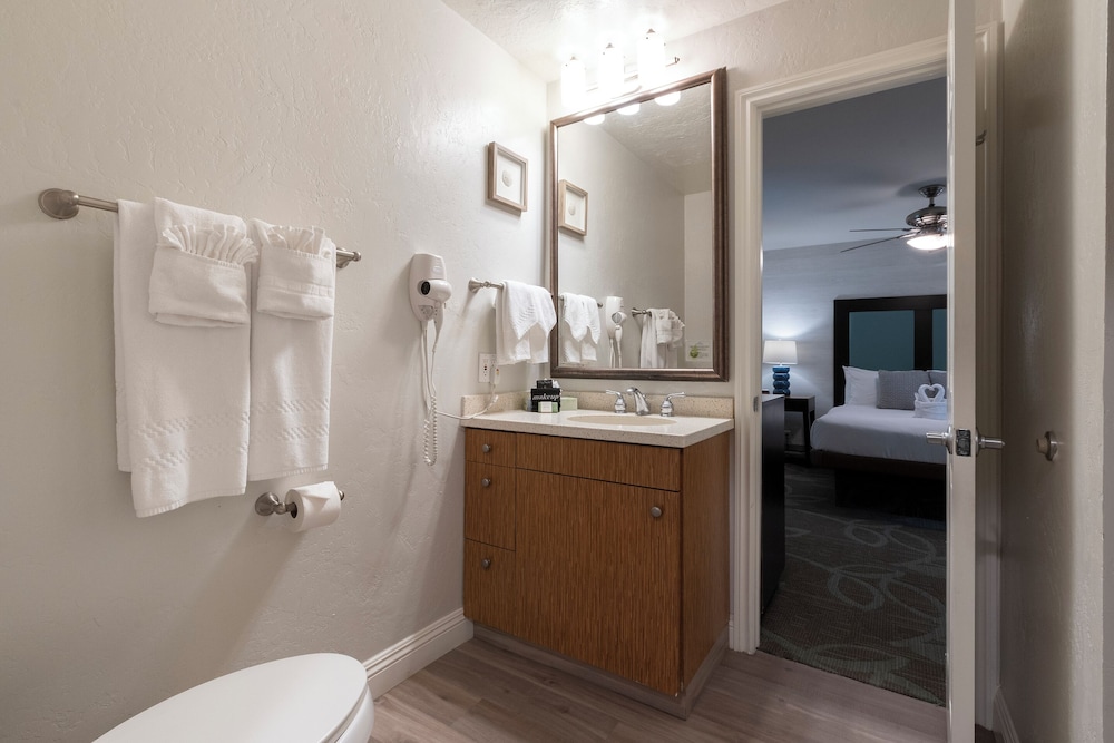 Junior Suite, 1 Bedroom - Photo 23