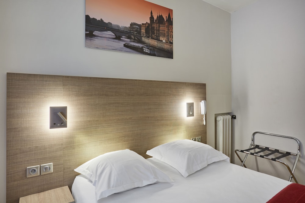 Superior Double Room photo 2
