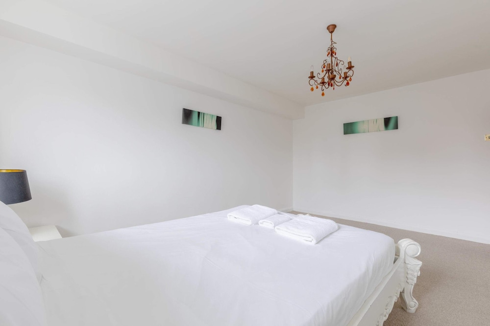 Basic Apartment