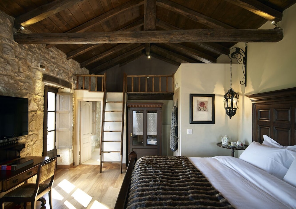 Honeymoon Suite photo 3