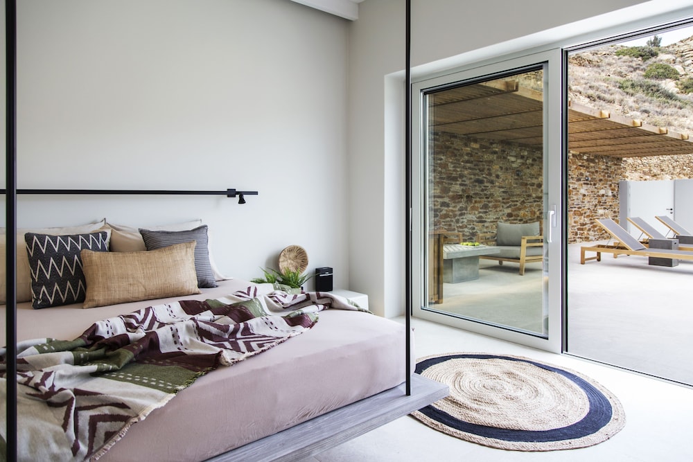 Design Suite, Private Pool, Sea View photo 2