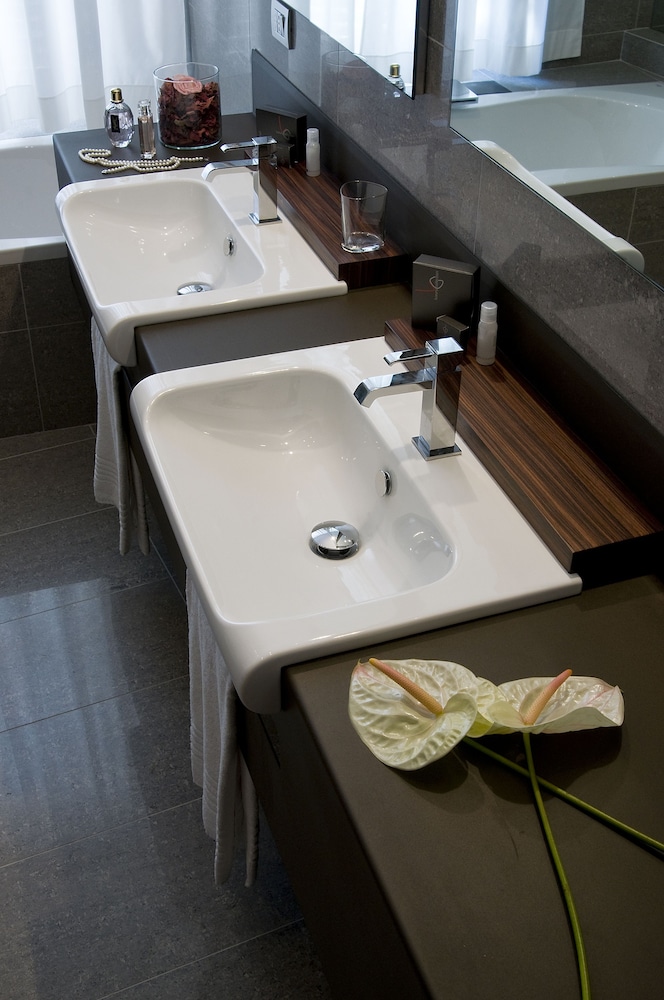 Superior Triple Room photo 2