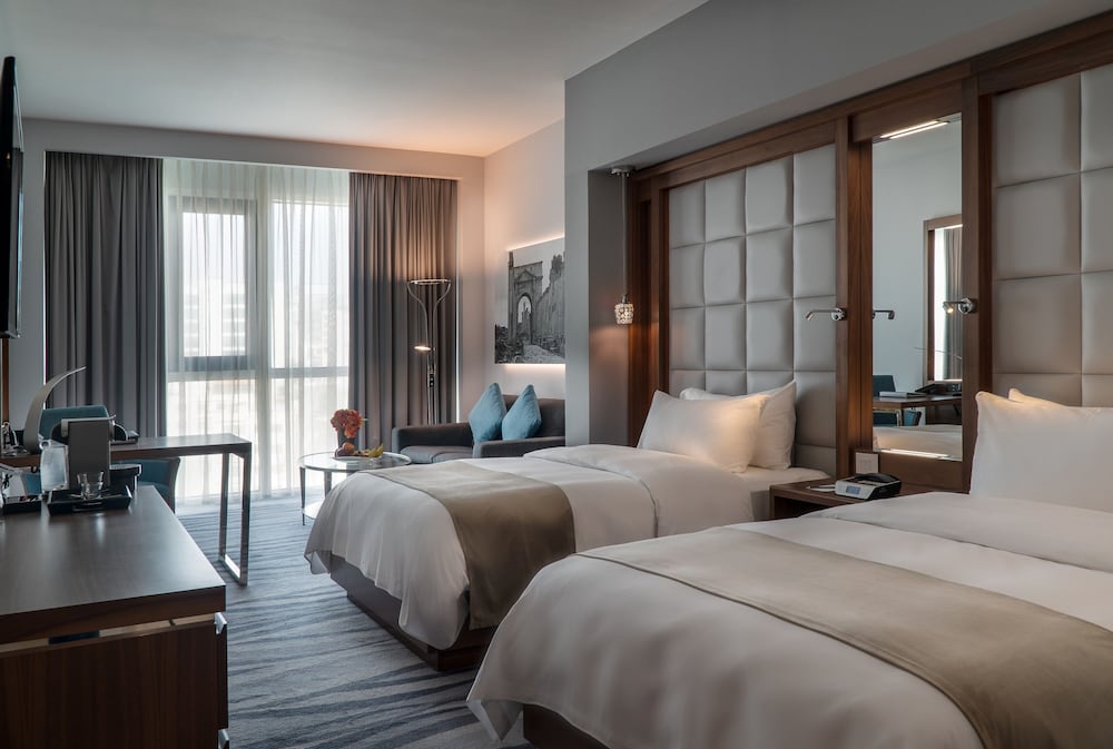 Deluxe Room, 2 Queen Beds - Photo 1