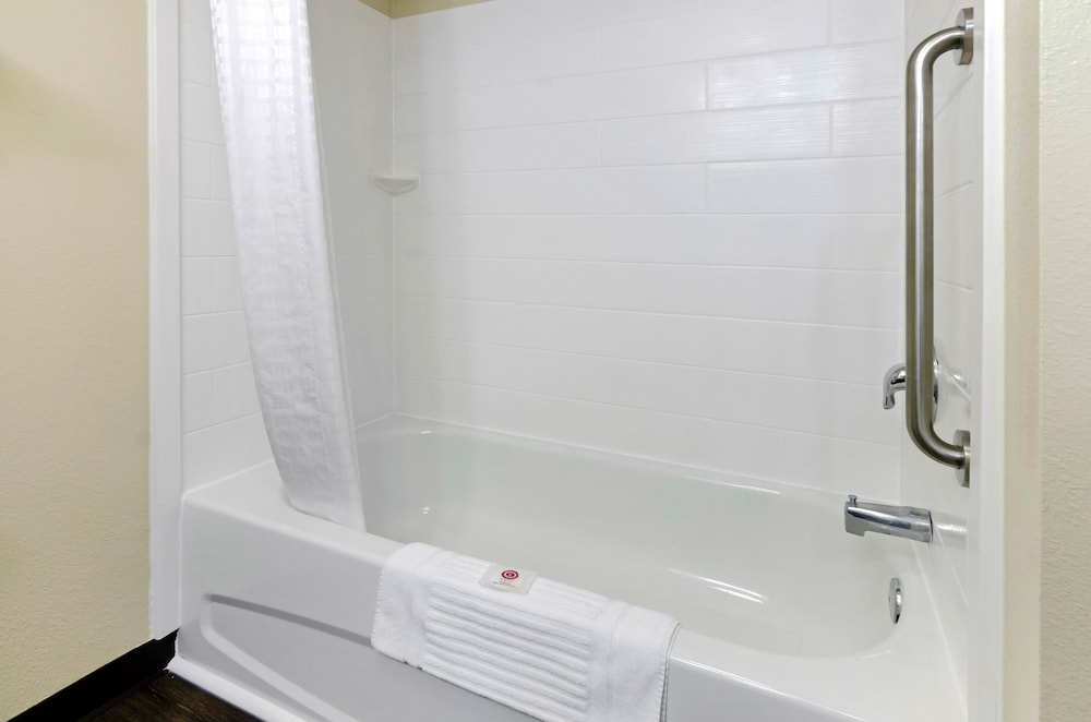Suite, 2 Queen Beds, Non-Smoking - Photo 8