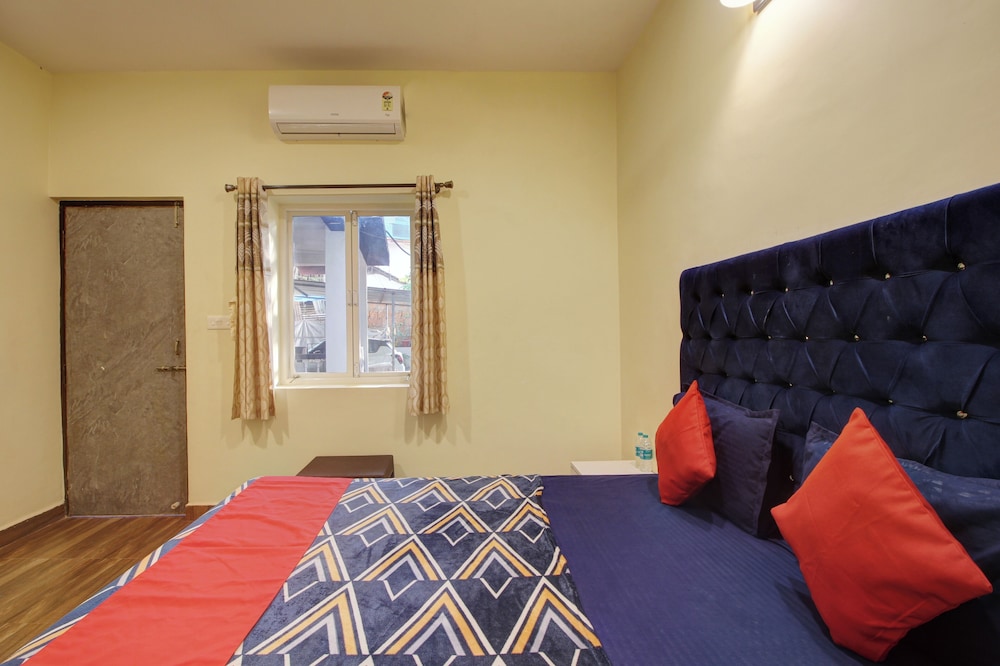 Deluxe Double Room, 1 Queen Bed photo 2