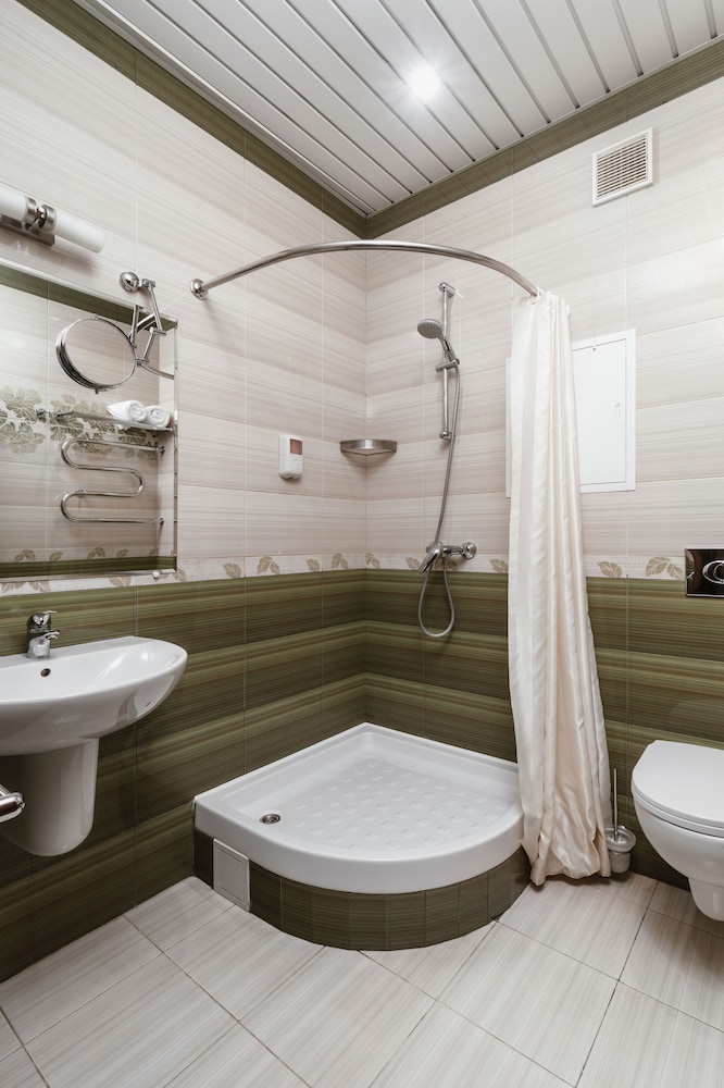 Standard Double or Twin Room photo 3