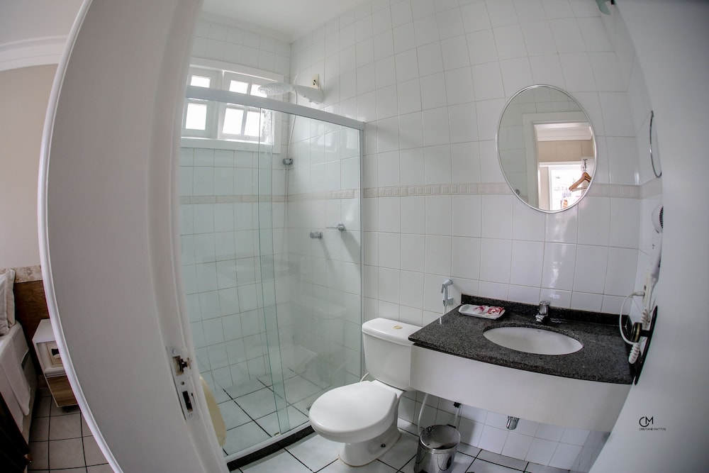 Standard Double or Twin Room - Photo 16