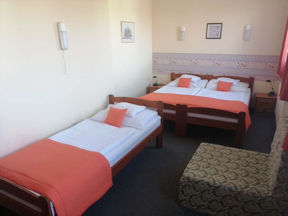 Comfort Quadruple Room photo 1