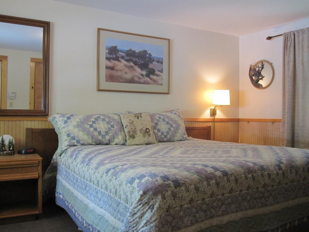 Queen & Twin Efficiency Motel photo 1