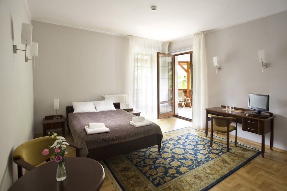 Double or Twin Room photo 1