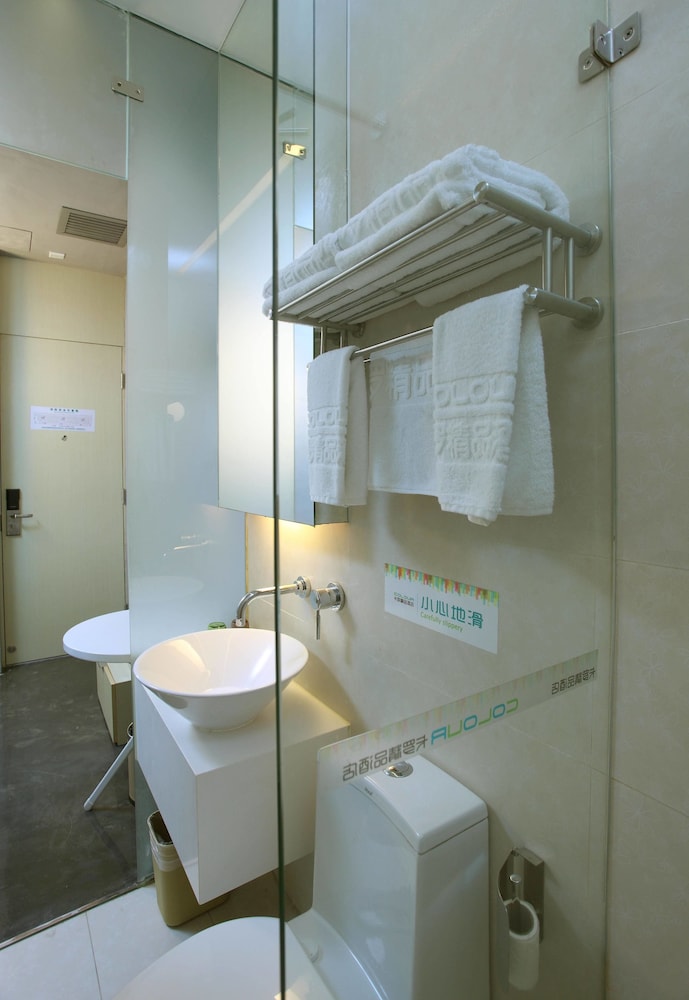 Standard Twin Room photo 3