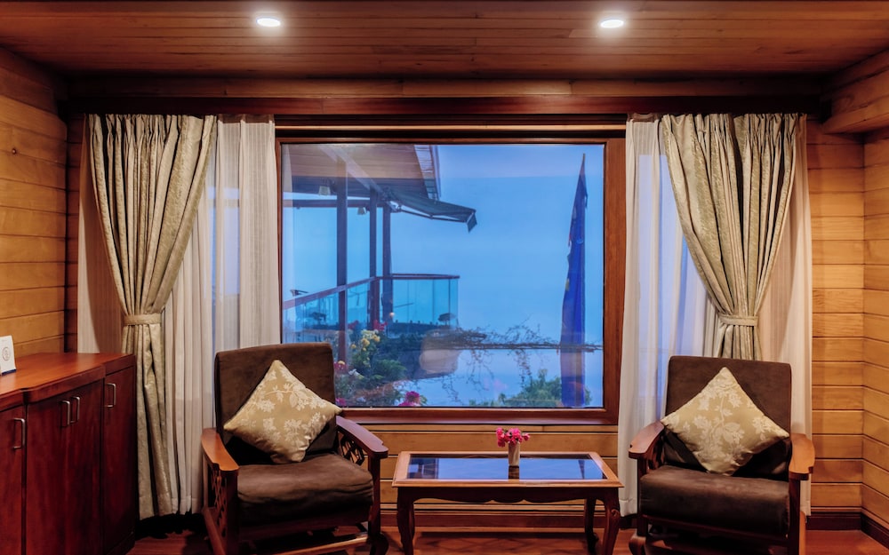 Luxury View Room - Photo 3