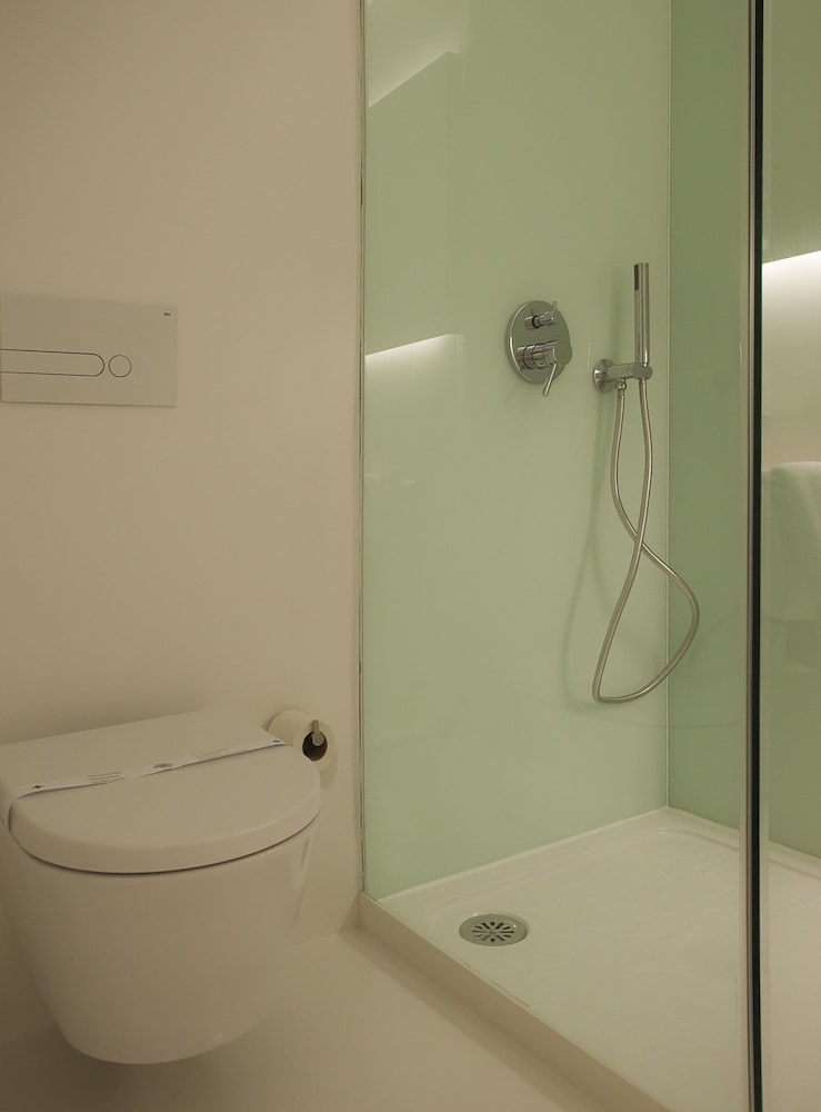 Superior Double or Twin Room - Photo 10