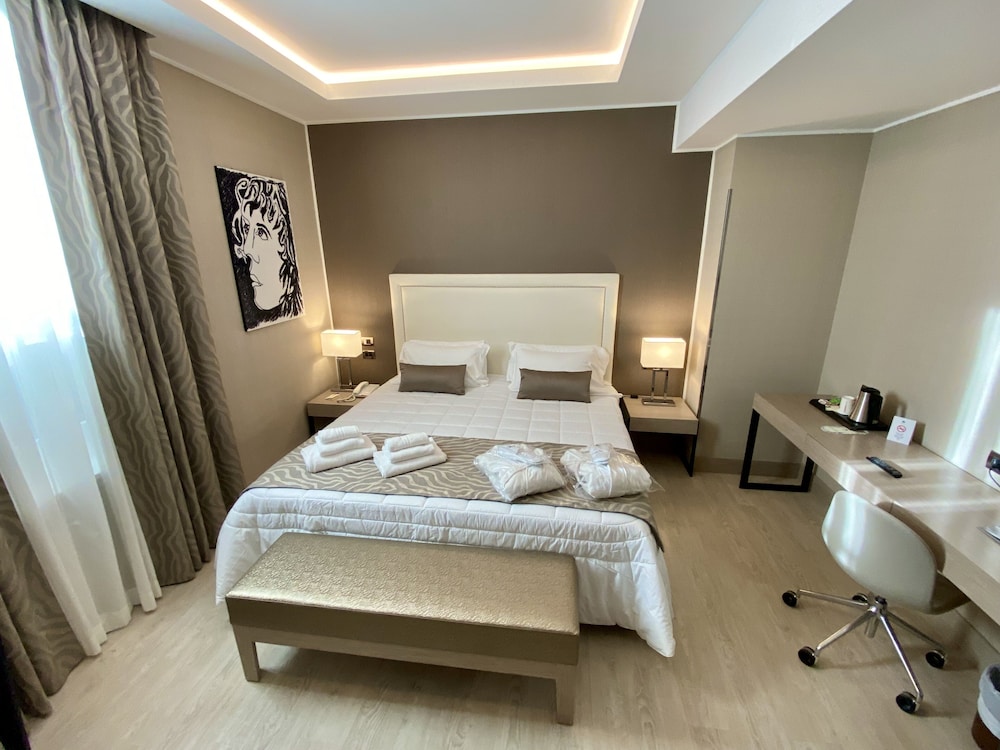 Luxury Suite