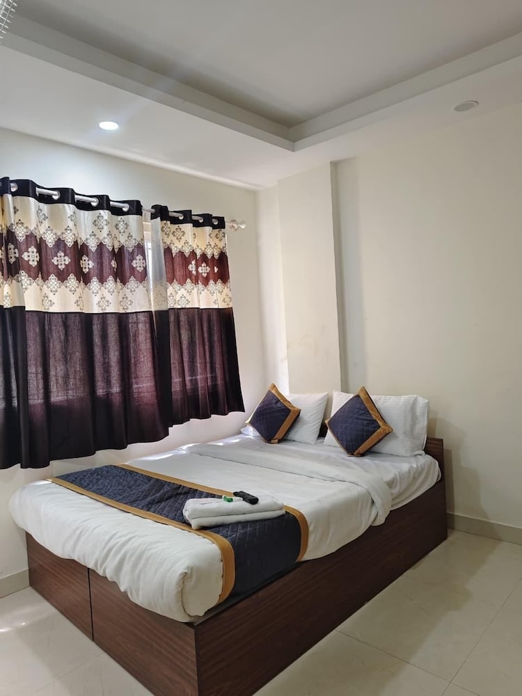 Deluxe Double Room photo 2