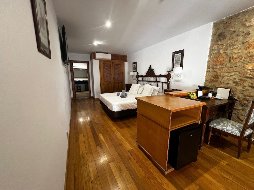 Standard Double Room photo 3