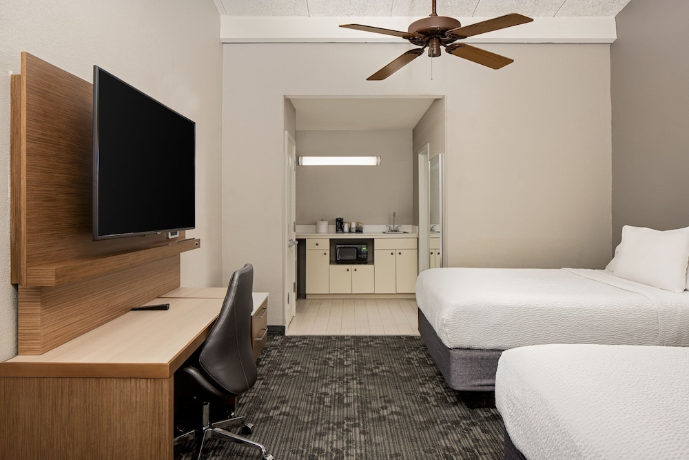 Room, 2 Bedrooms, 2 Bathrooms