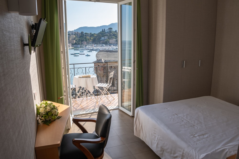 Classic Double Room, Sea View - Photo 7