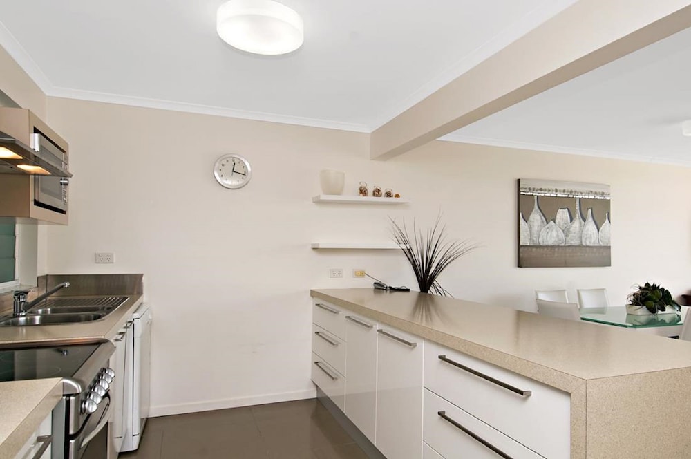 3 Bedroom Waterfront Standard Apartment photo 3