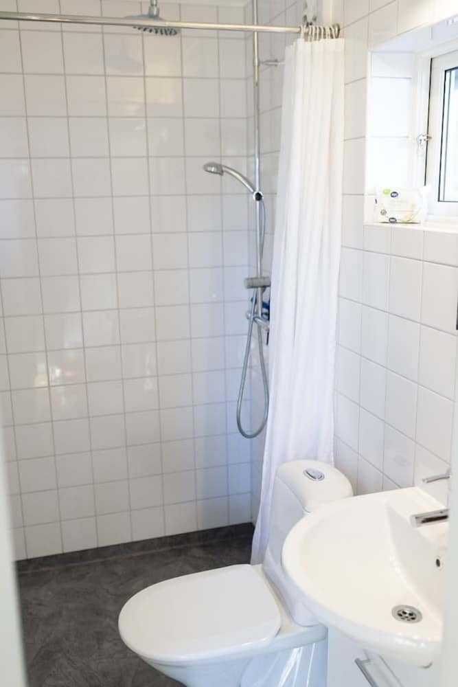Standard Twin Room, Private Bathroom, Annex Building photo 3