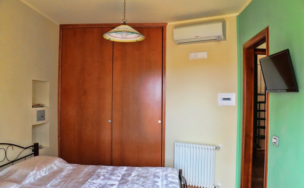 Double or Twin Room photo 3