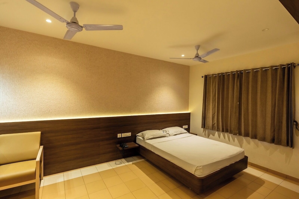 Deluxe Double Room, Hill View