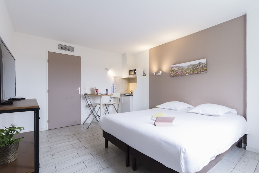 Superior Studio (for 2)