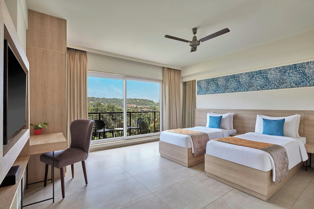 Premium Suite, 3 Bedrooms (View) - Photo 2
