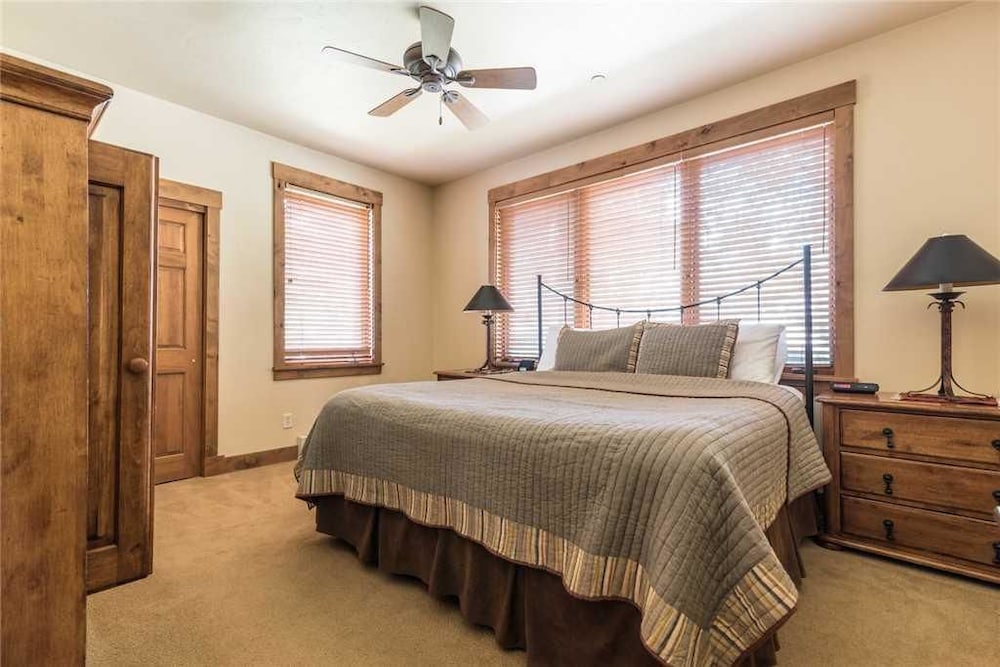 Condo, Multiple Beds (2107 Timberline Lodge, Trappeur's Cro) photo 1