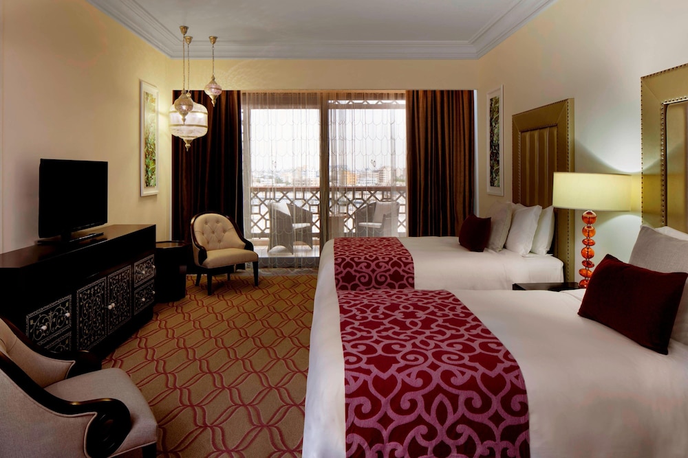 Superior Room, 2 Twin Beds, Balcony (View) photo 1