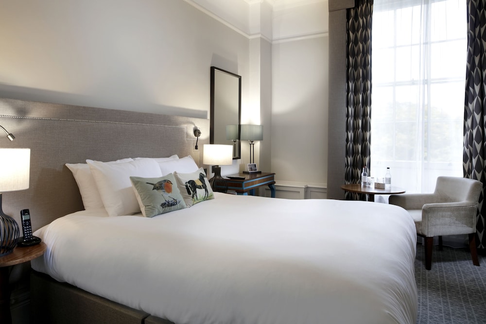 Superior Room, 1 Queen Bed, Ensuite, City View