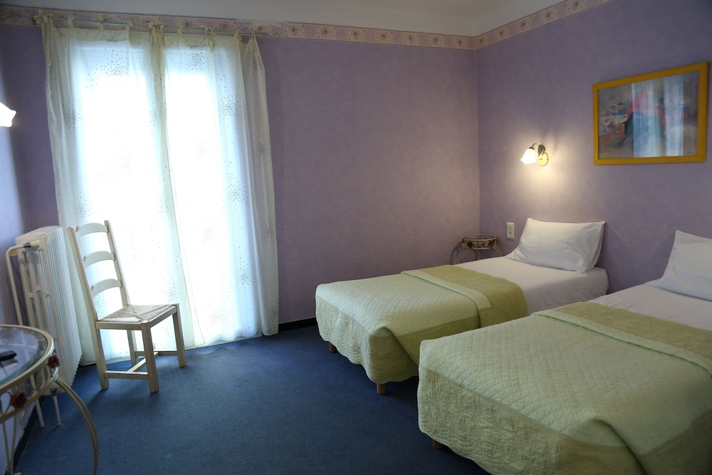 Superior Twin Room (Climatisation) photo 1