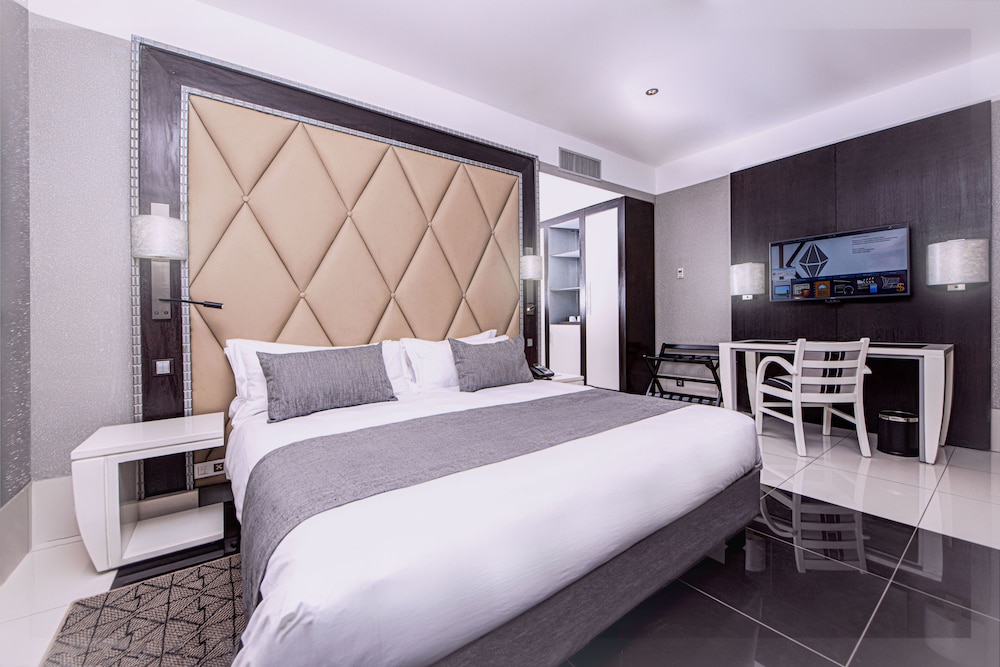 Standard Double Room - Photo 2