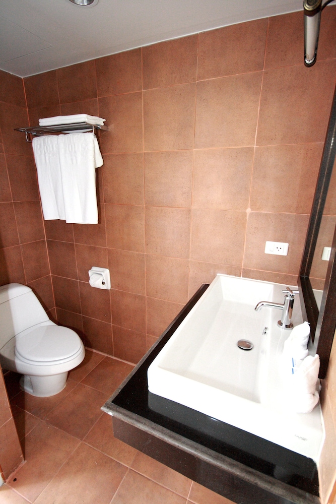 Standard Room - Photo 13