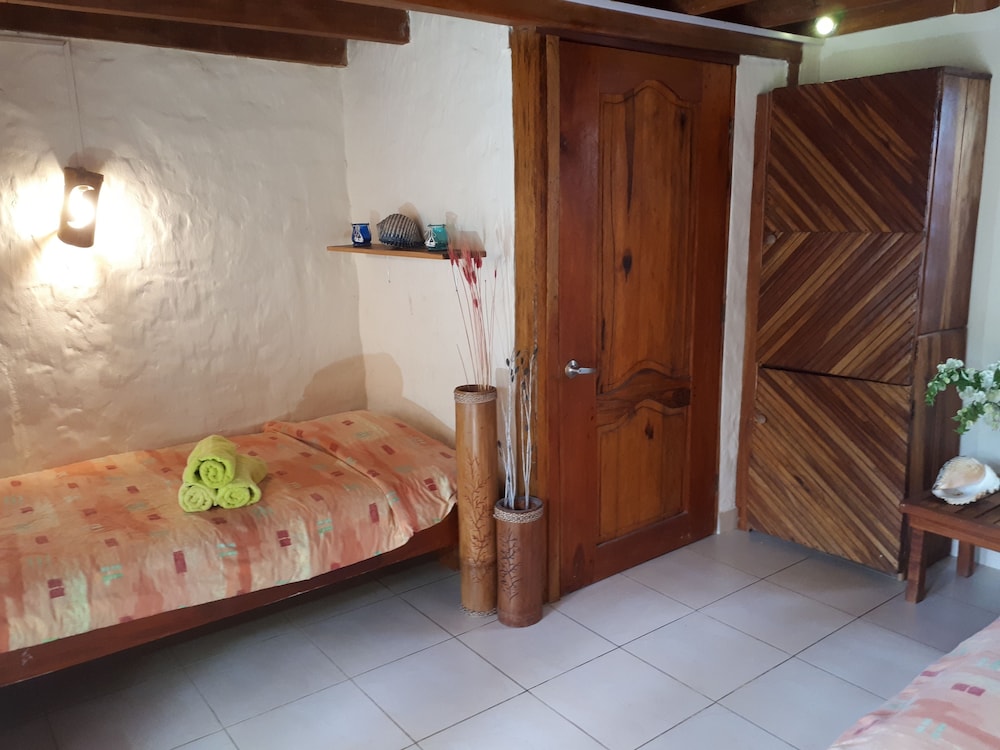 Standard Triple Room photo 3